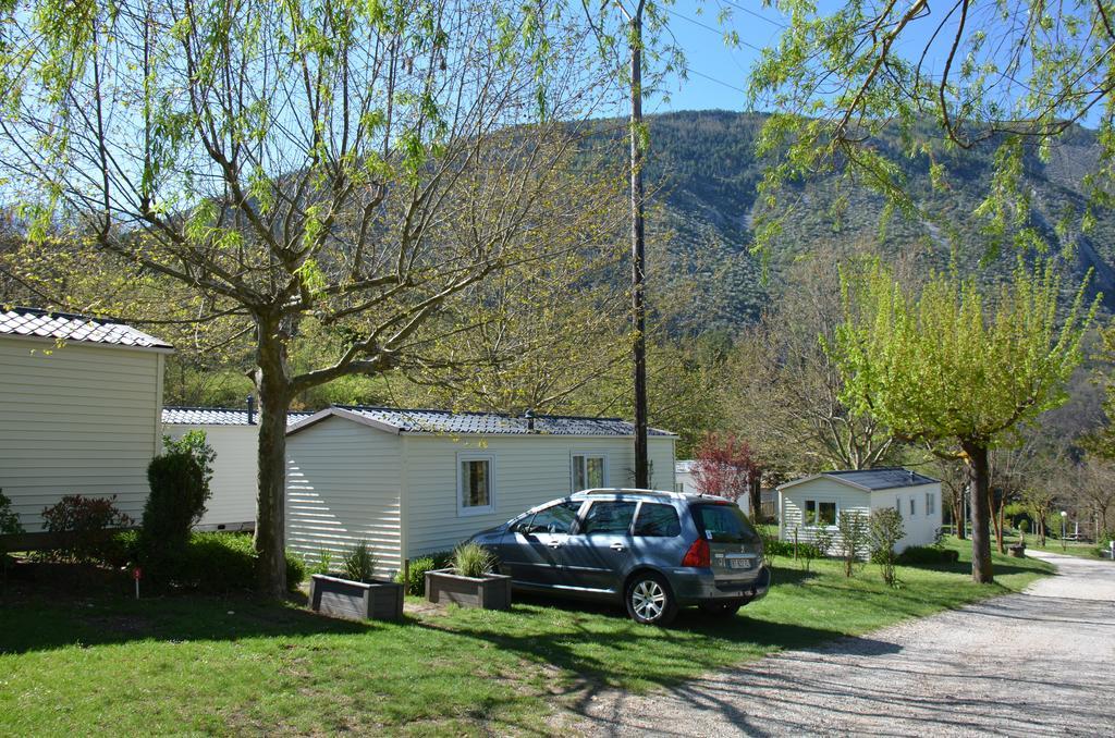 Camping Calme Et Nature Castellane Cameră foto