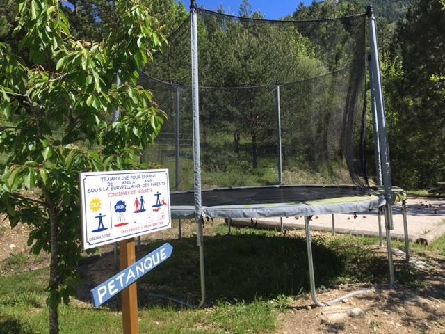 Camping Calme Et Nature Castellane Exterior foto